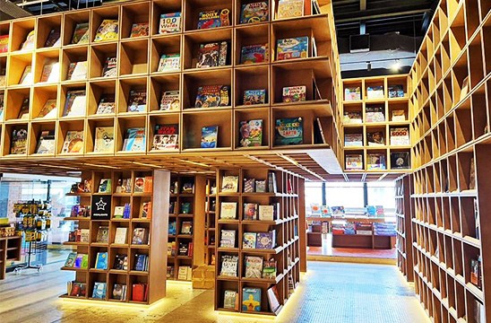 REXKL復古迷宮書店